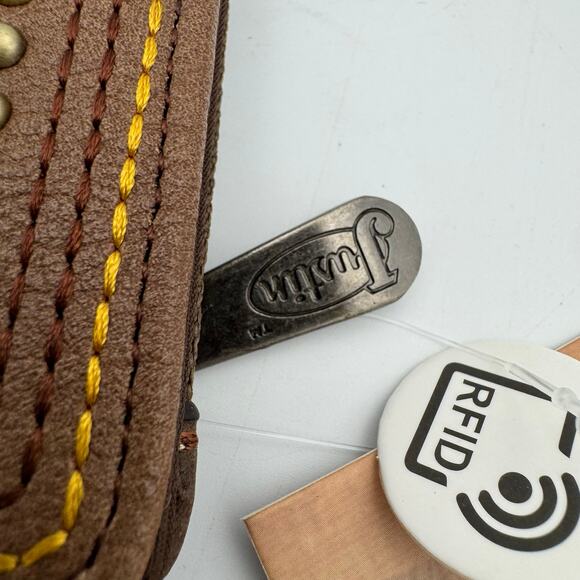 Justin RFID Western Bi-Fold Wallet Brown Studded Leather NWT - Picture 4 of 9